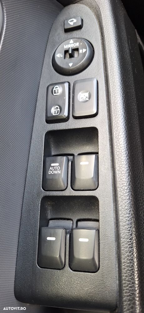 Kia Sportage 2.0 CRDI 4WD Automatik Spirit - 10