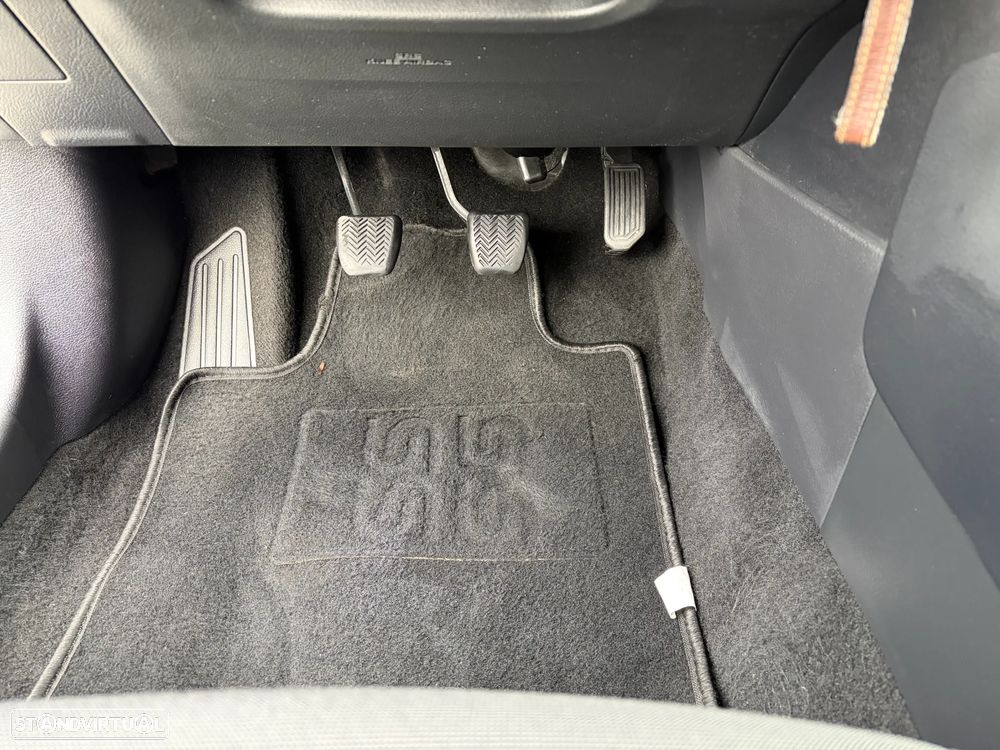 Toyota Auris 1.4 D-4D ACtive+AC - 13