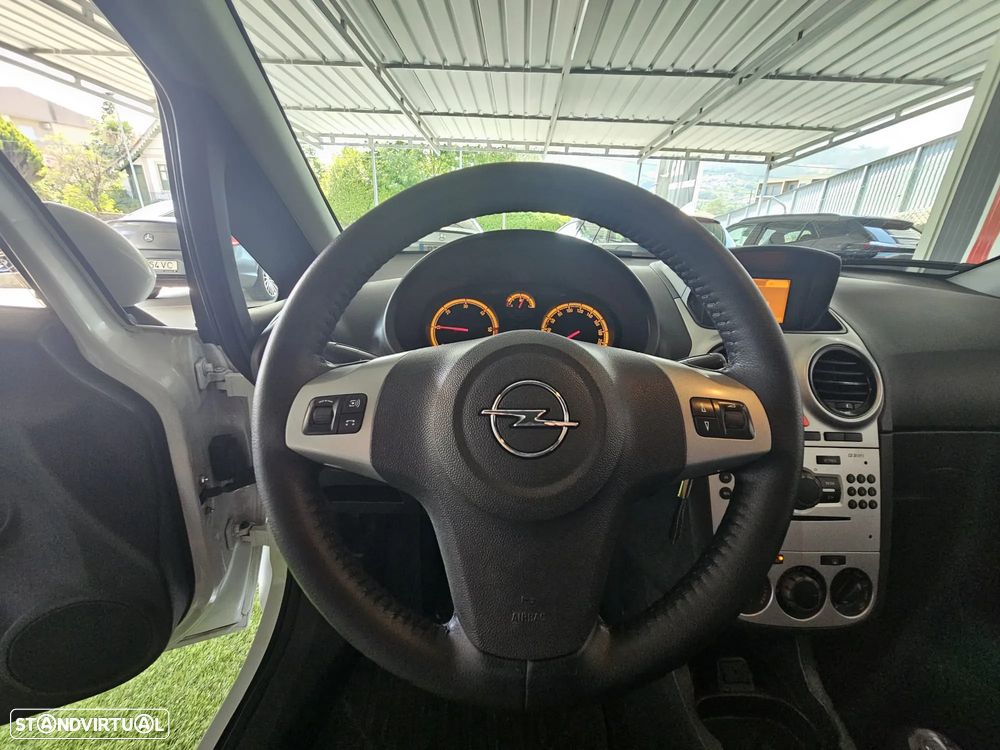 Opel CORSA D-VAN - 15