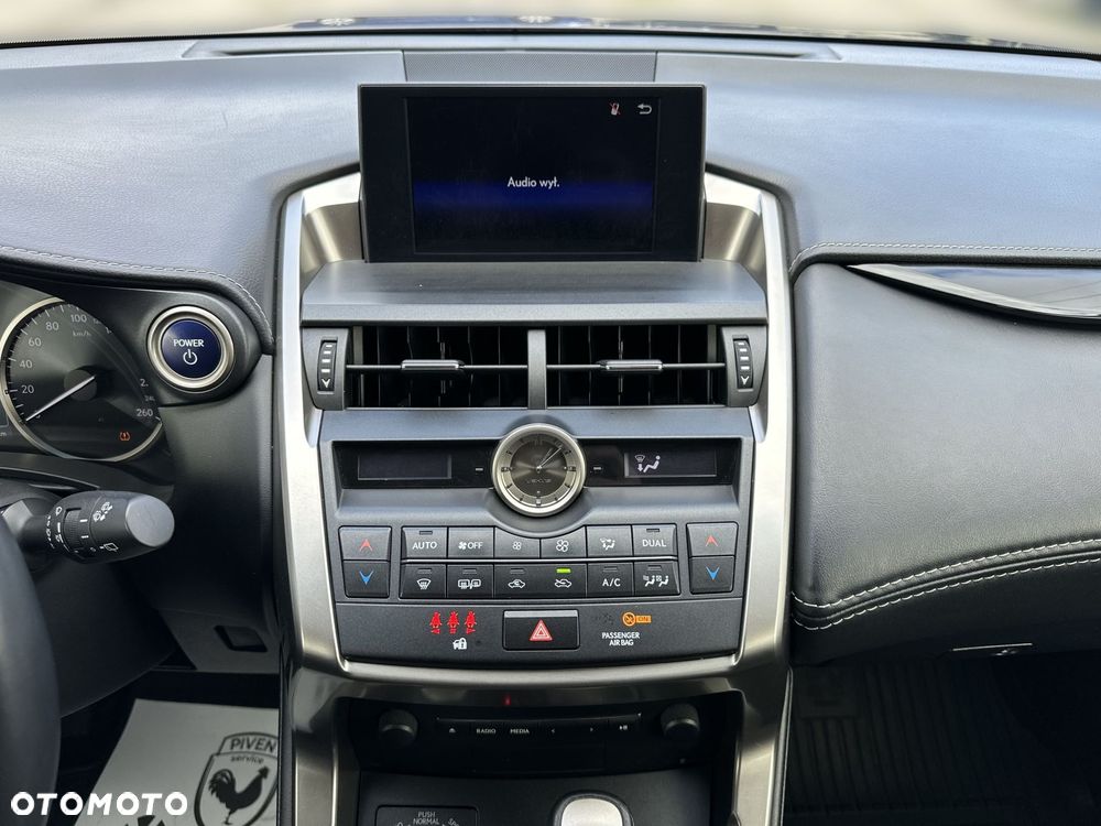 Lexus NX 300h Elite AWD - 18
