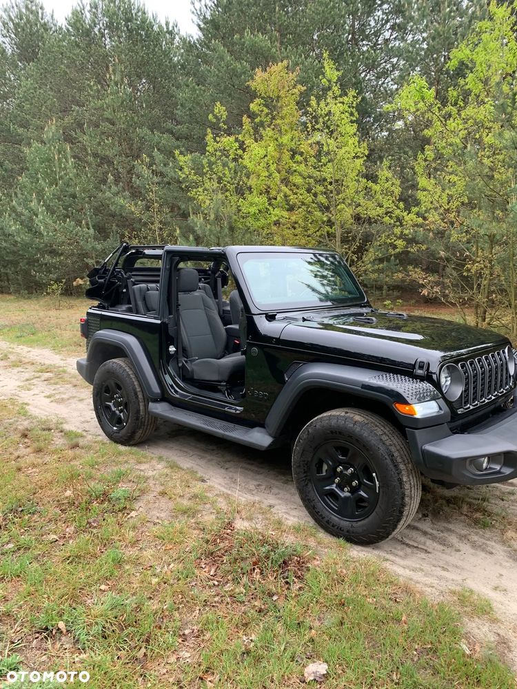 Jeep Wrangler - 21