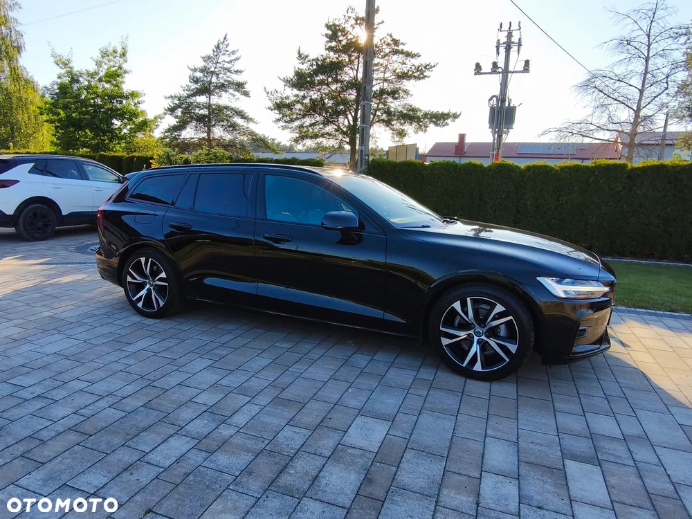 Volvo V60 D3 R-Design - 2