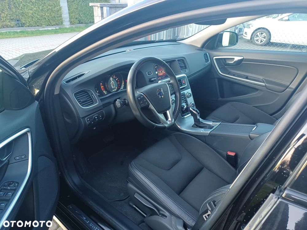 Volvo S60 Cross Country T5 AWD Momentum - 17