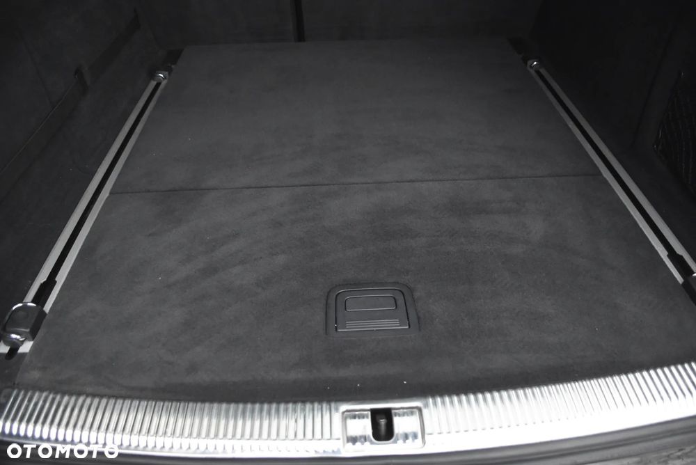 Audi A6 Avant 3.0 TDI Quattro S tronic - 27