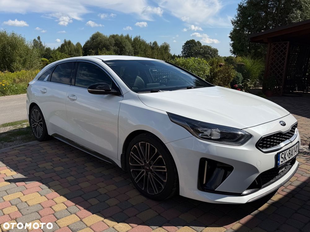 Kia ProCeed - 1