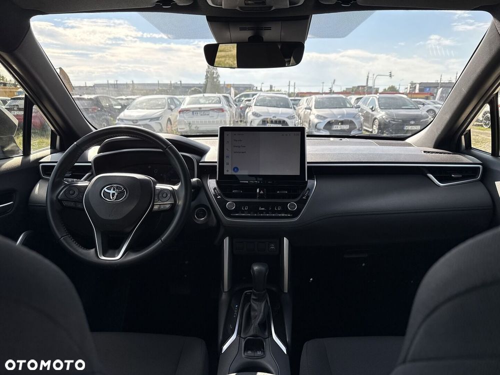 Toyota Corolla Cross - 12