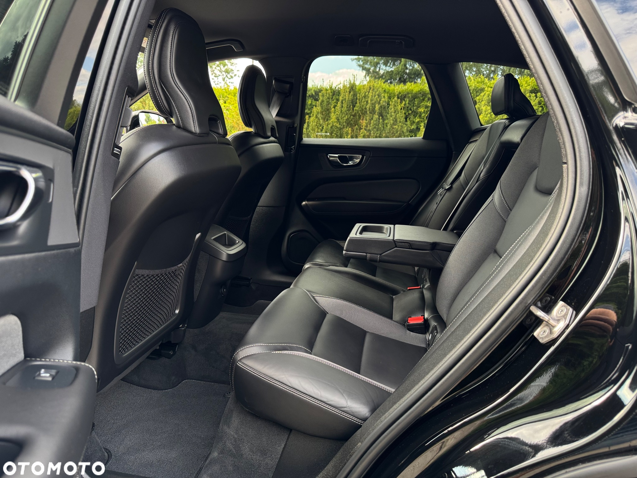 Volvo XC 60 B4 D Geartronic RDesign - 24