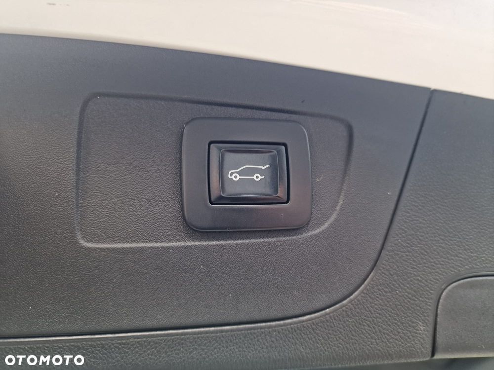 Opel Insignia 2.0 CDTI Elegance S&S - 18