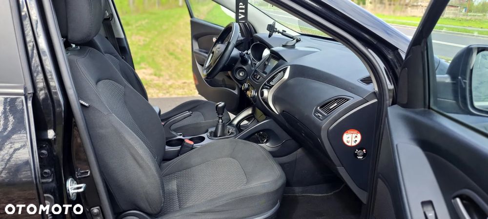 Hyundai ix35 blue 1.6 2WD Finale - 13