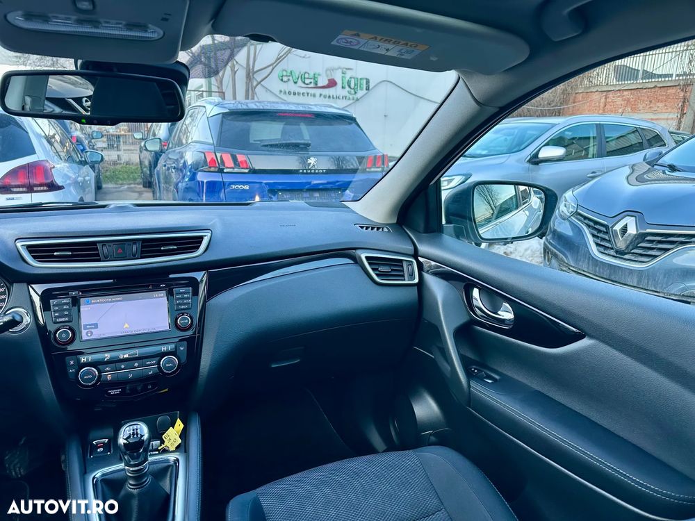 Nissan Qashqai - 10