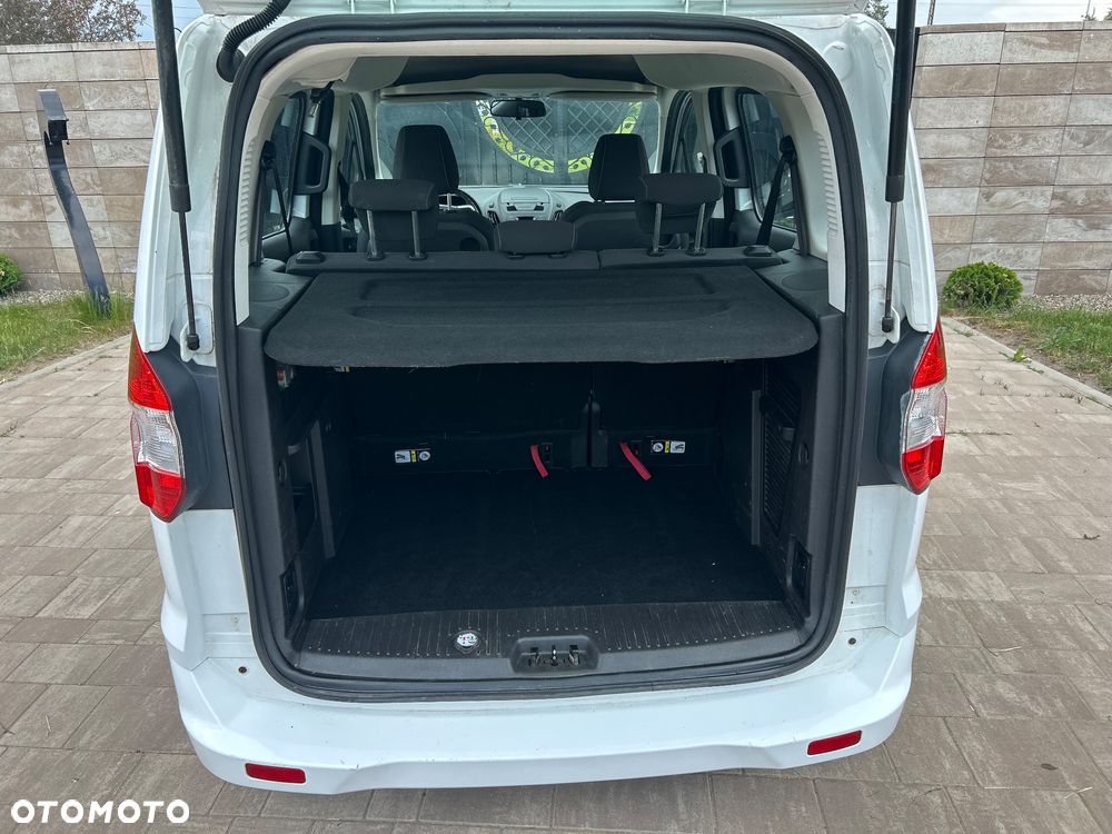 Ford Tourneo Courier 1.5 TDCi Titanium - 14