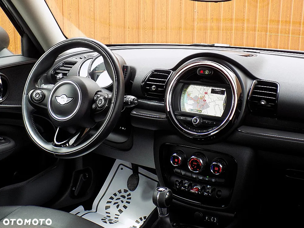 MINI Clubman One D Blackyard - 18