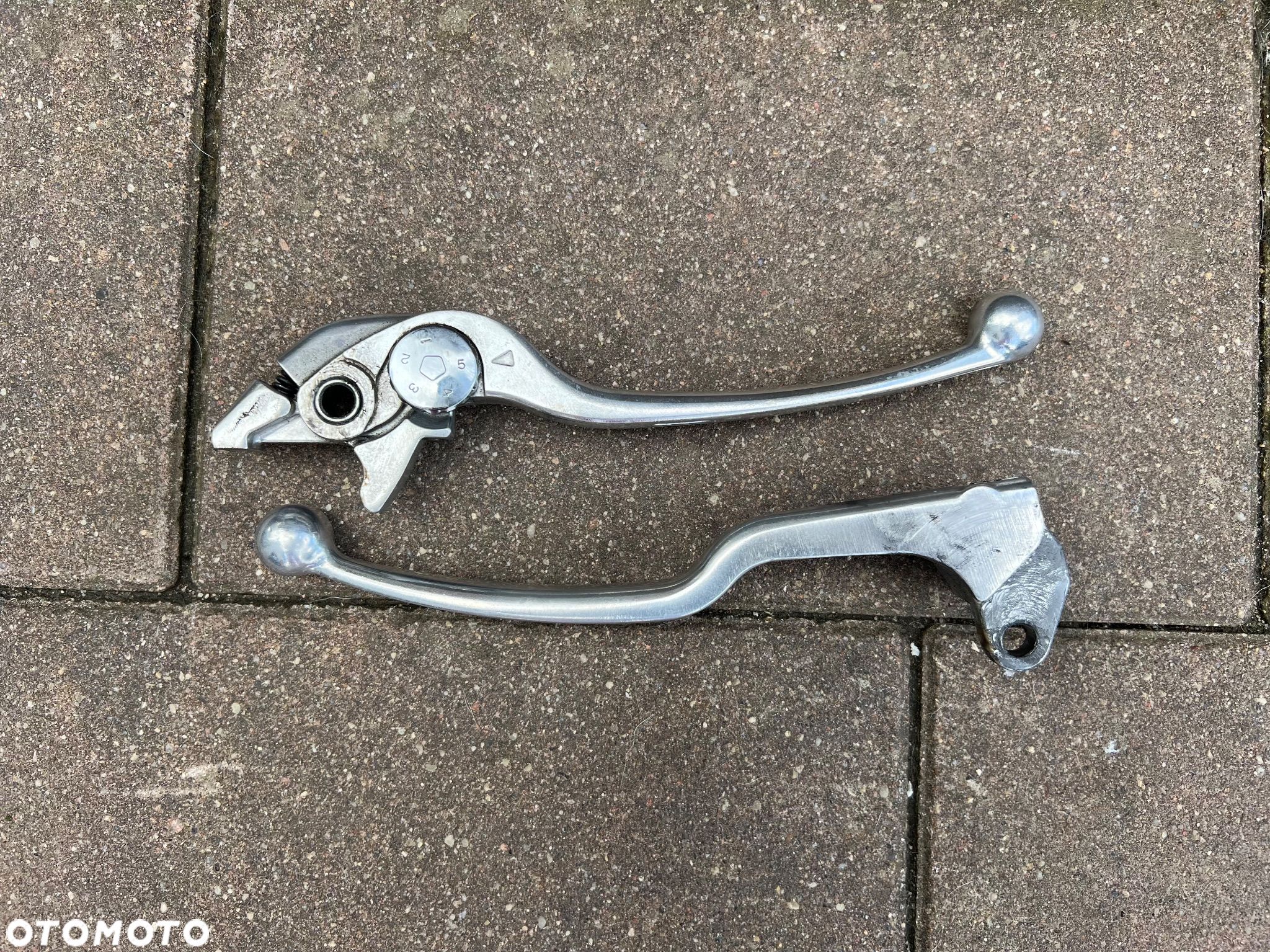 KLAMKI RĄCZKI HAMULCA SPRZĘGŁA SUZUKI DL 1000 V STROM - 1