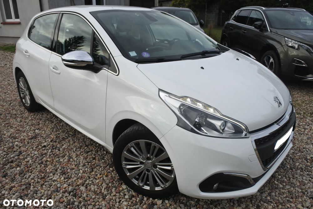 Peugeot 208 PureTech 110 Stop & Start EAT6 Allure - 1