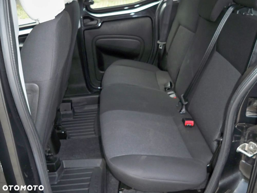 Fiat Qubo 1.4 8V Lounge - 12