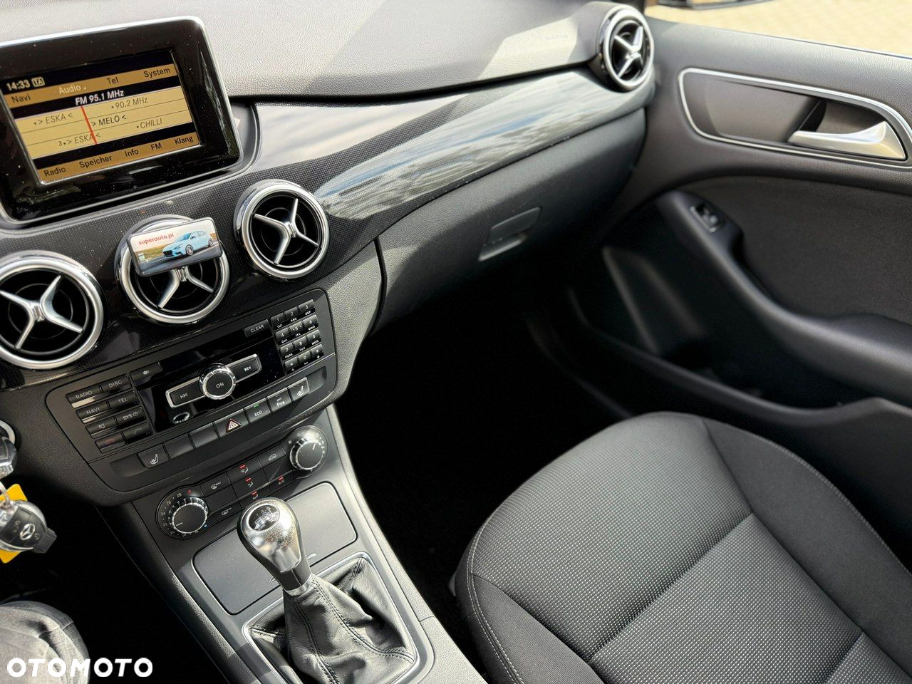 Mercedes-Benz Klasa B 180 BlueEFFICIENCY Edition Style - 31