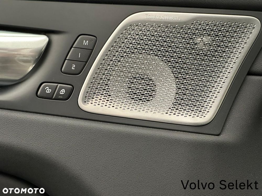 Volvo XC 60 - 32