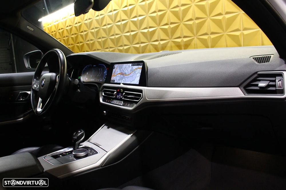 BMW 320 e Touring Line Sport Auto - 15