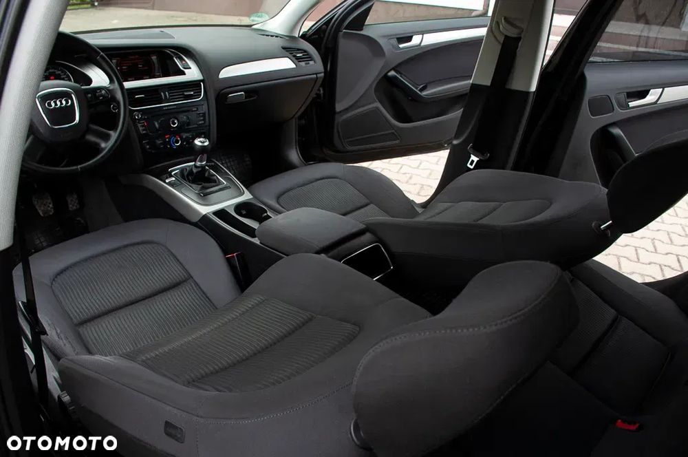 Audi A4 Limousine 2.0 TDI DPF Ambition - 24