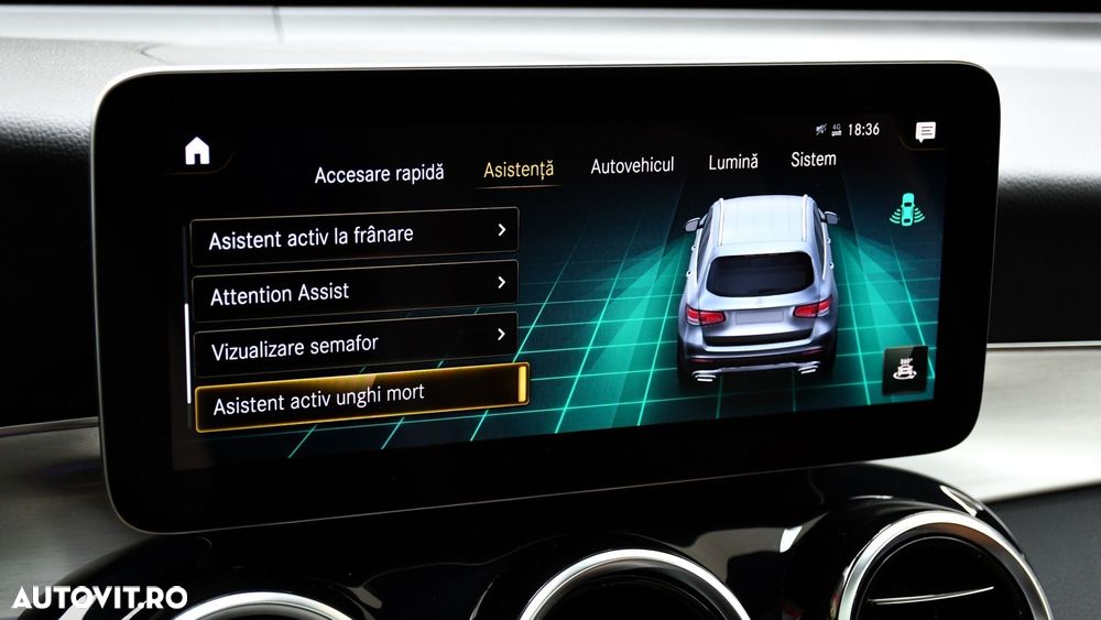 Mercedes-Benz GLC 300 e 4Matic 9G-TRONIC AMG Line - 26