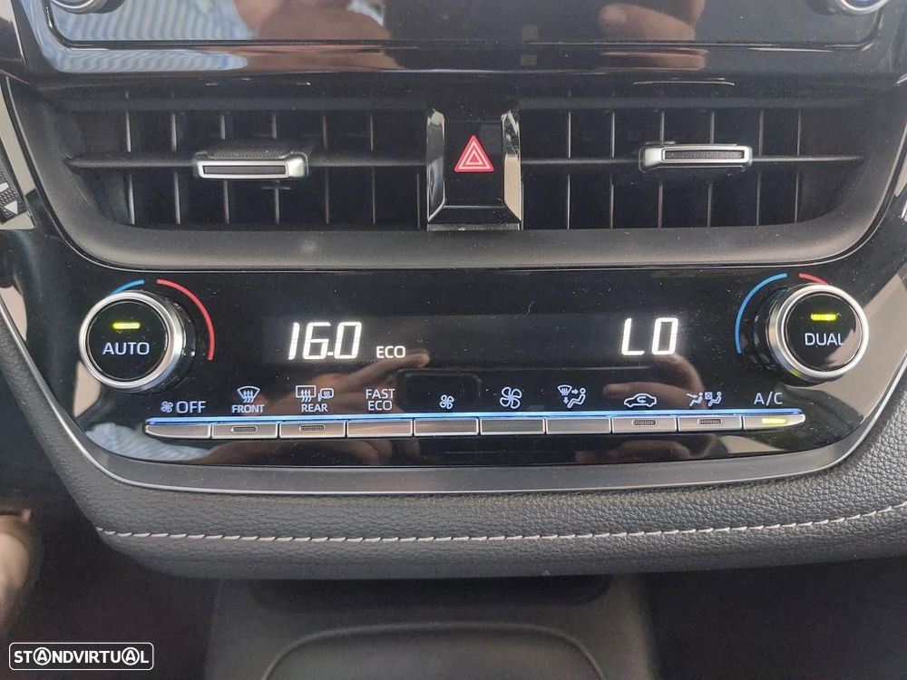 Toyota Corolla Touring Sports 1.8 Hybrid Comfort - 42