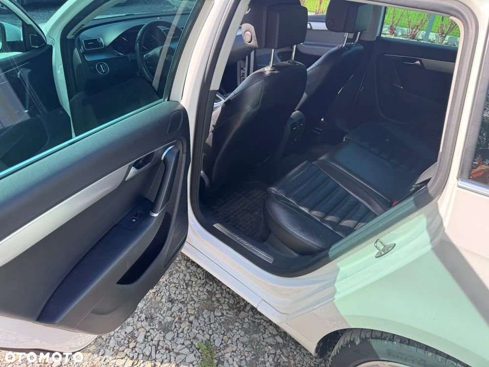 Volkswagen Passat 3.6 V6 4Mot Highline DSG - 9