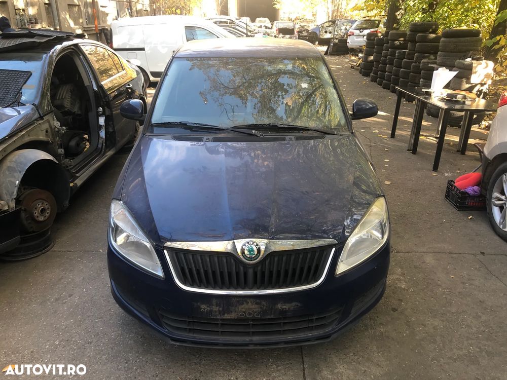 Dezmembrez Skoda Fabia 2 facelift 2011 albastru 1.2 benzina - 13