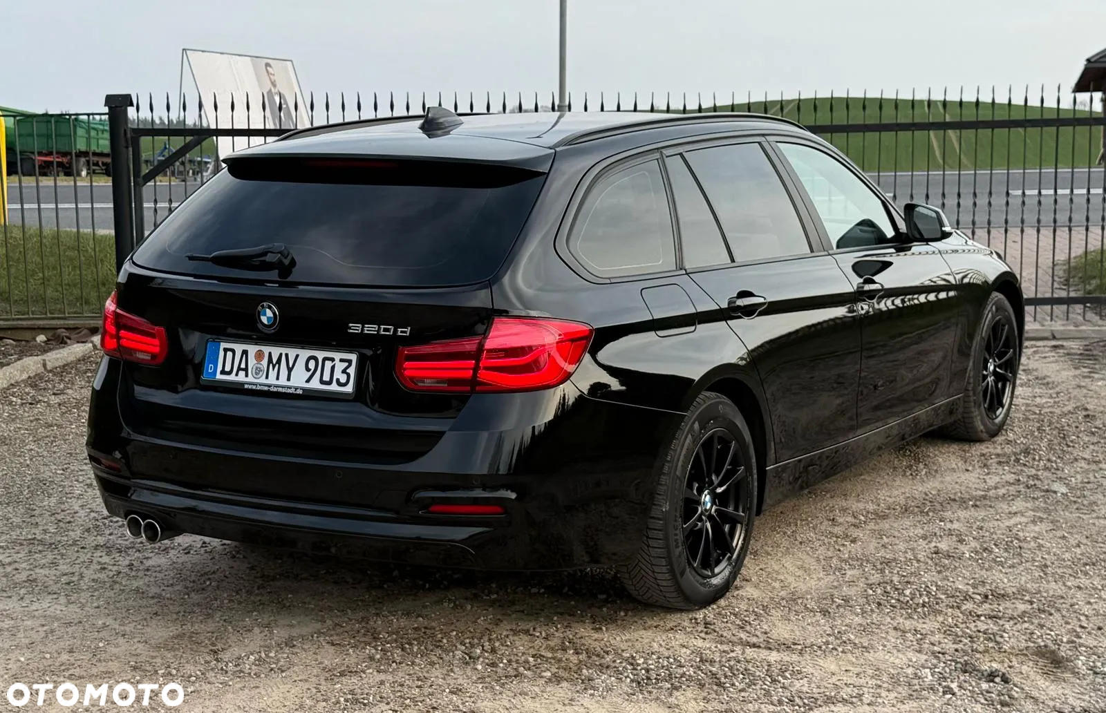BMW Seria 3 320d Touring - 8