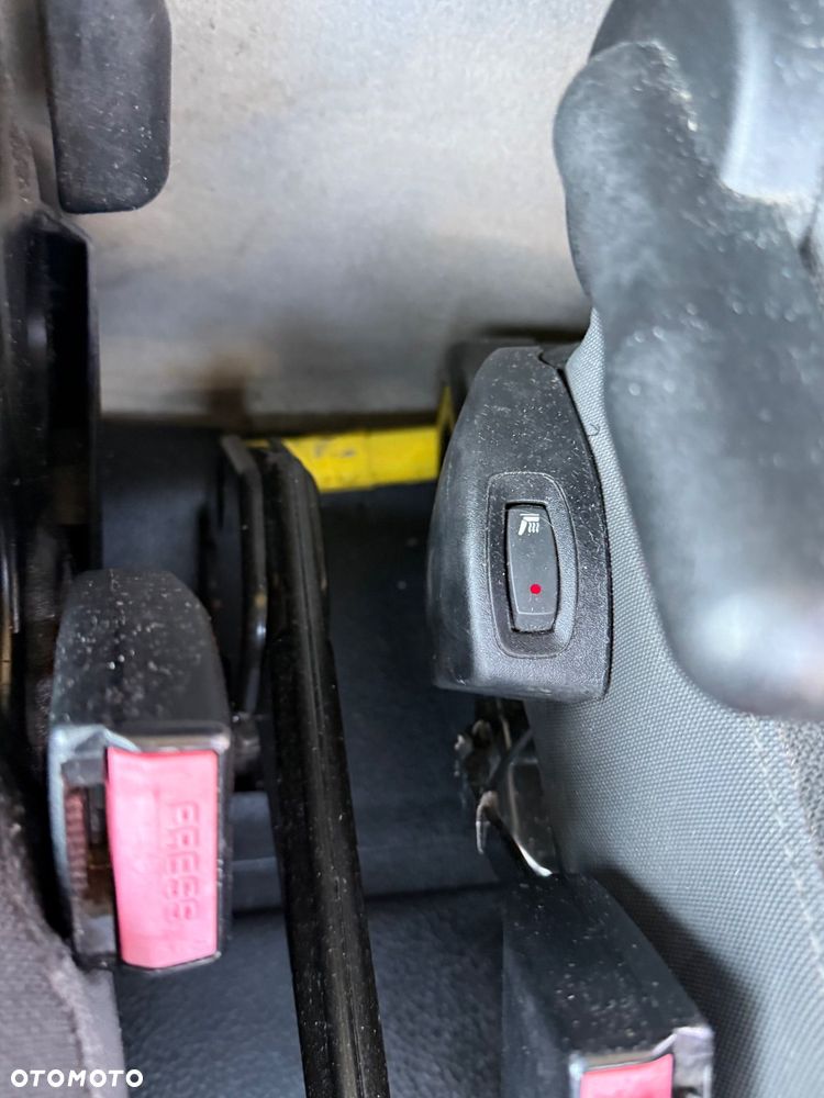 Nissan NV400 - 9