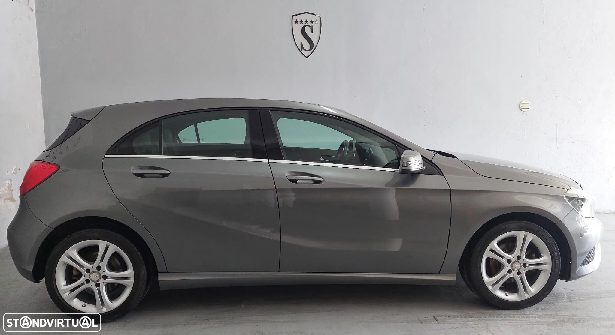 Mercedes-Benz A 180 CDI (BlueEFFICIENCY) Urban - 3
