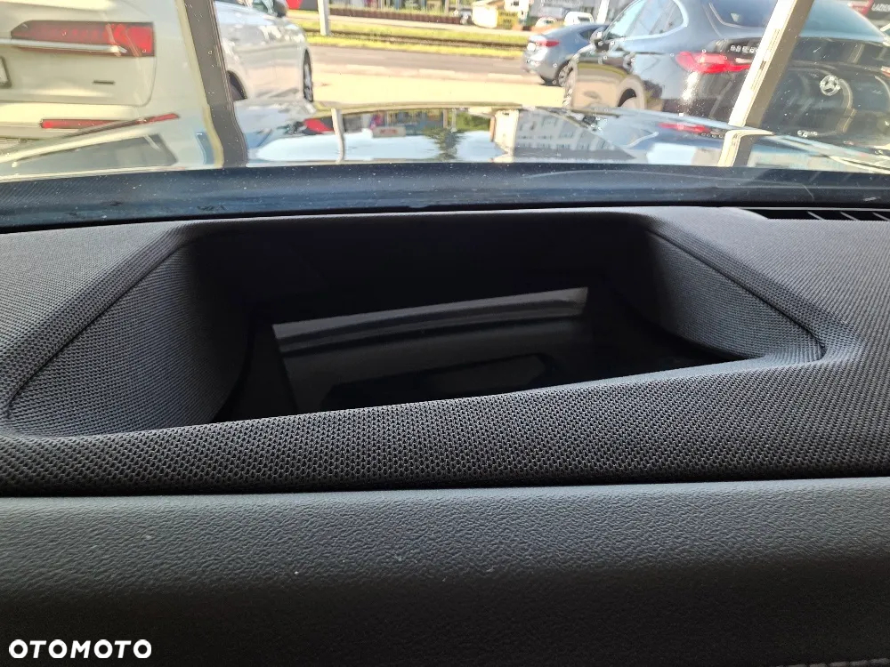 BMW Seria 7 - 12