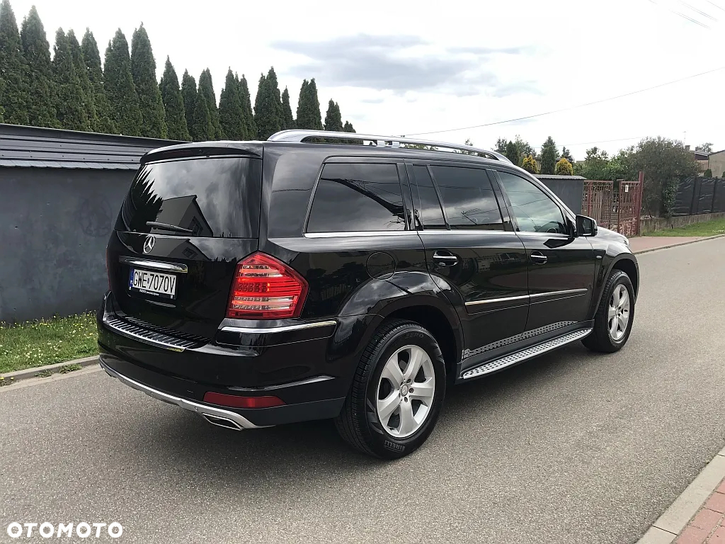 Mercedes-Benz GL 350 CDI BlueEff - 4