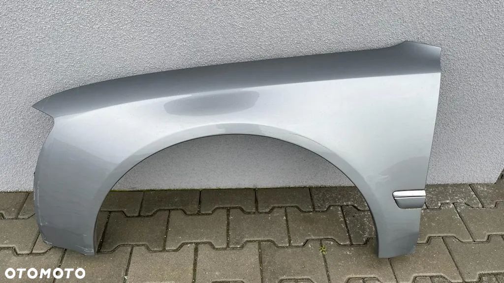 AUDI A8 D3 DRUGI LIFT BŁOTNIK LEWY PRZÓD LY7G - 1