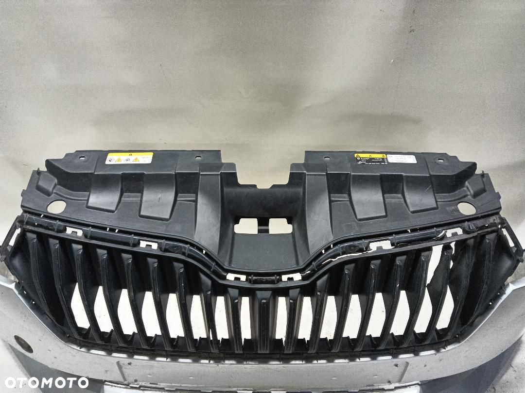 ZDERZAK PRZÓD PRZEDNI SKODA FABIA LIFT 6V0807221F - 4