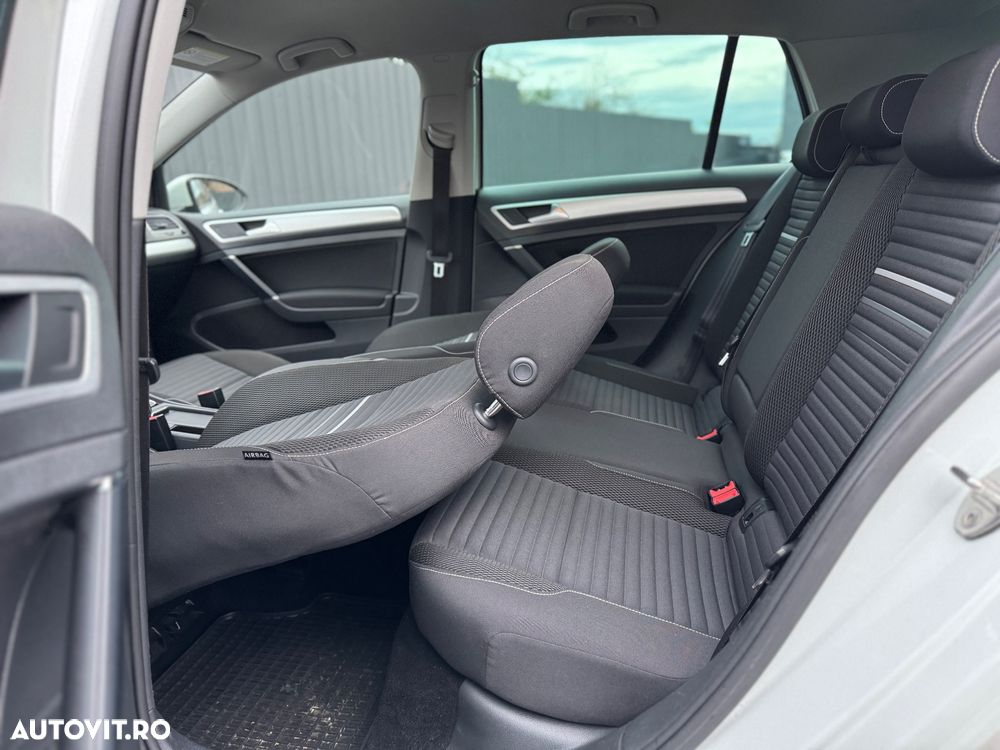 Volkswagen Golf 1.4 TSI BlueMotion Technology DSG Cup - 12
