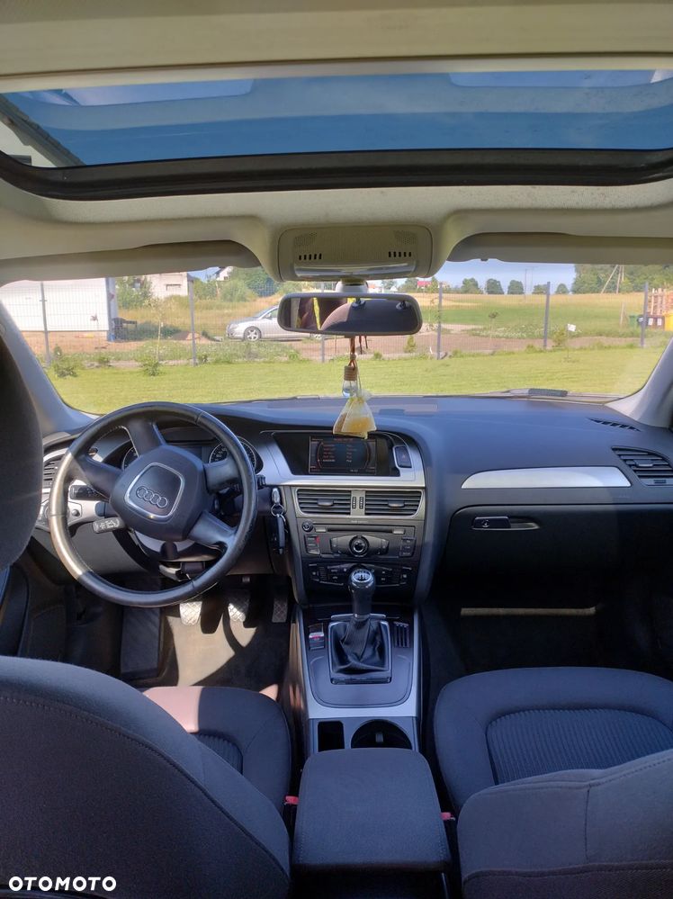 Audi A4 Avant - 11