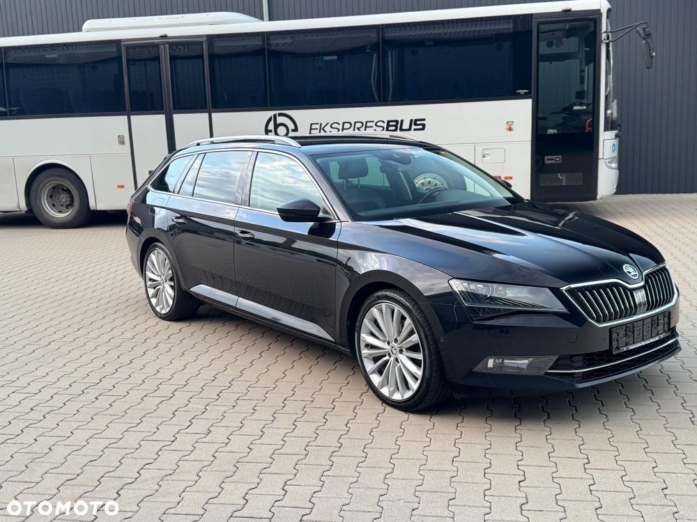 Skoda Superb 2.0 TDI Sportline DSG - 4