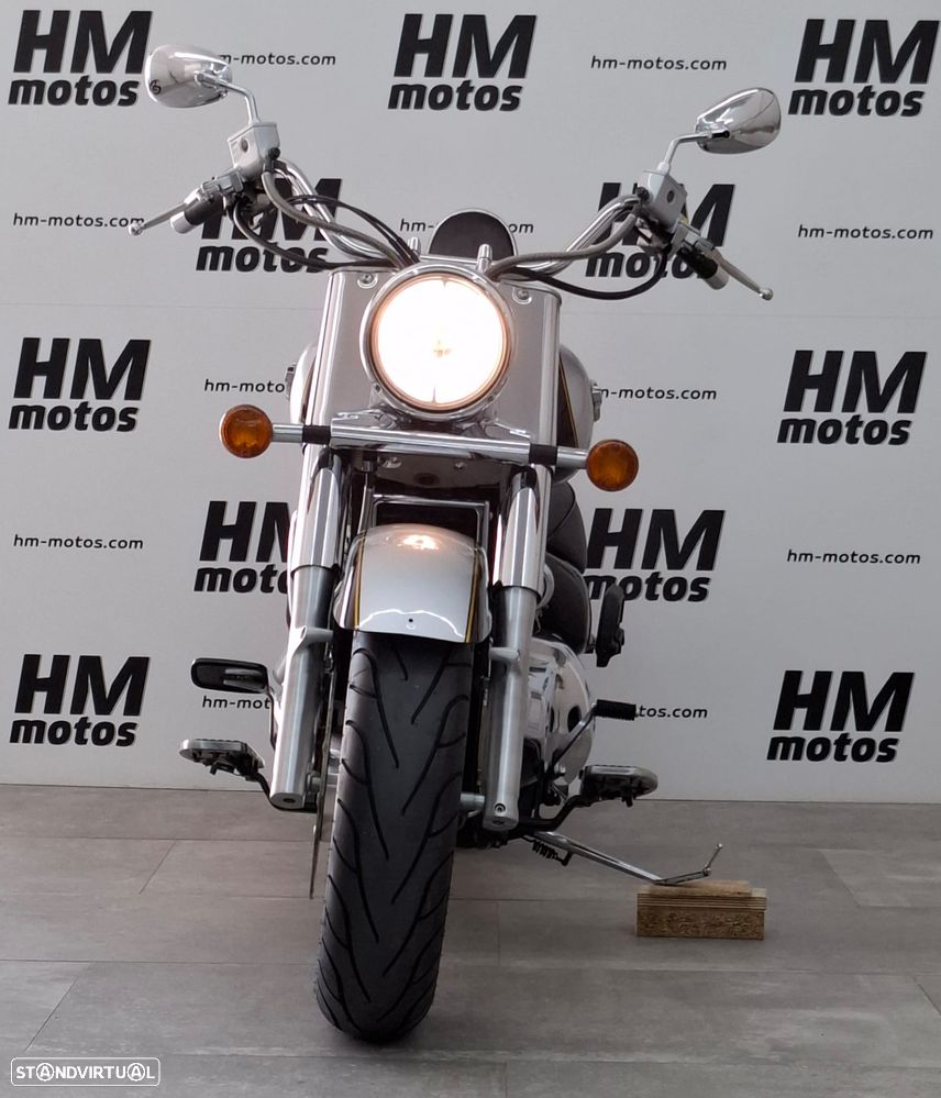 Suzuki Intruder 1500 LC - 4