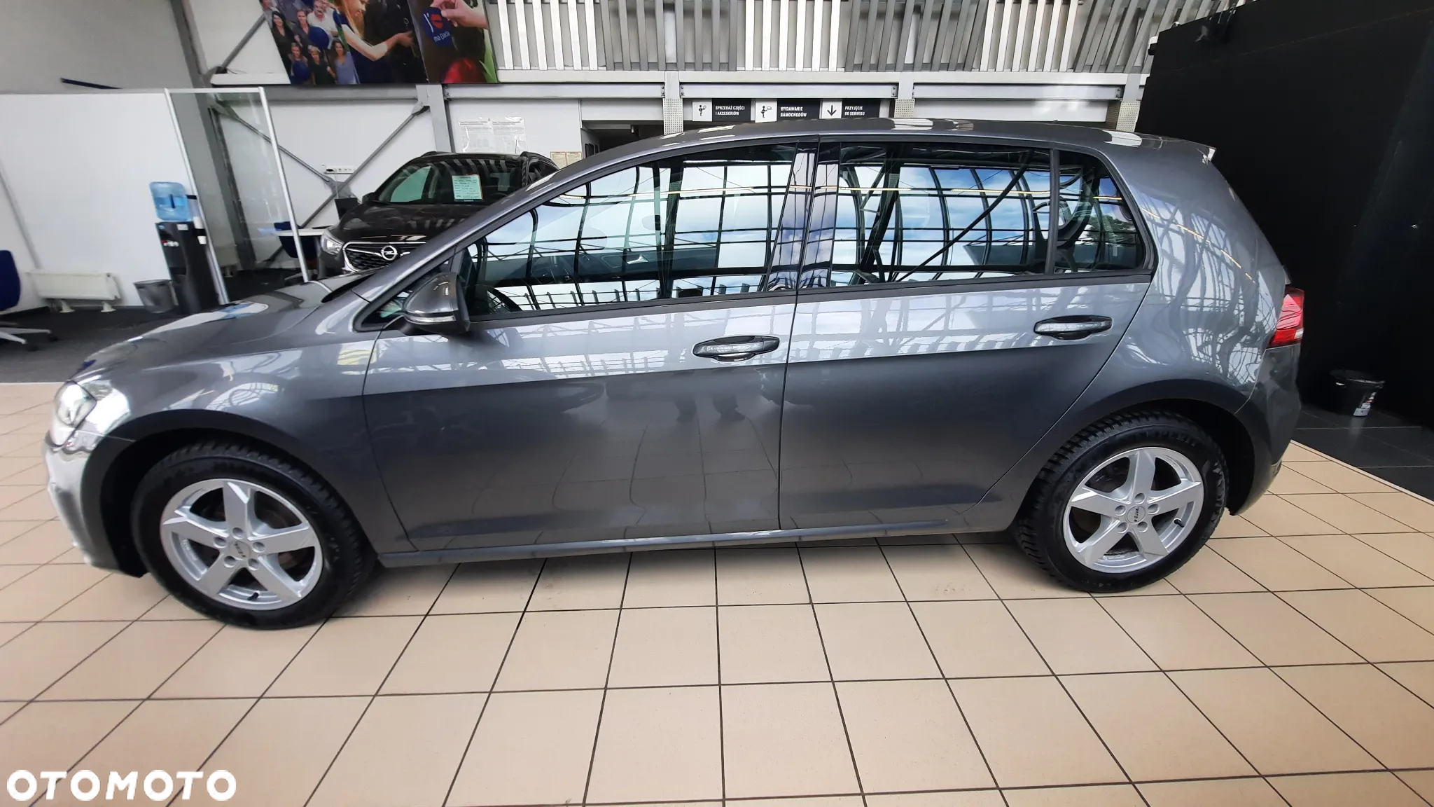 Volkswagen Golf 1.0 TSI (BlueMotion Technology) Comfortline - 29