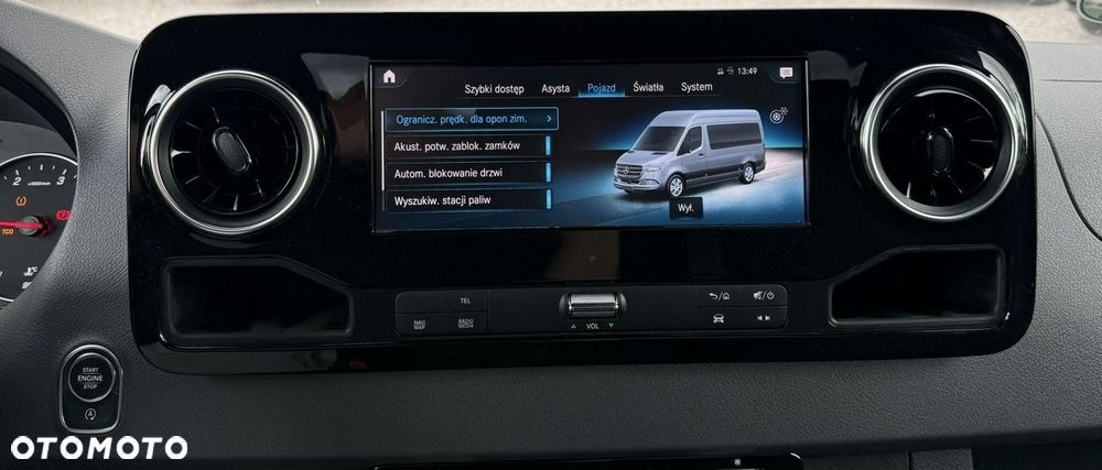 Mercedes-Benz Sprinter - 20