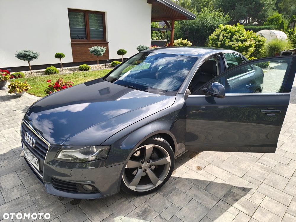 Audi A4 Limousine - 6