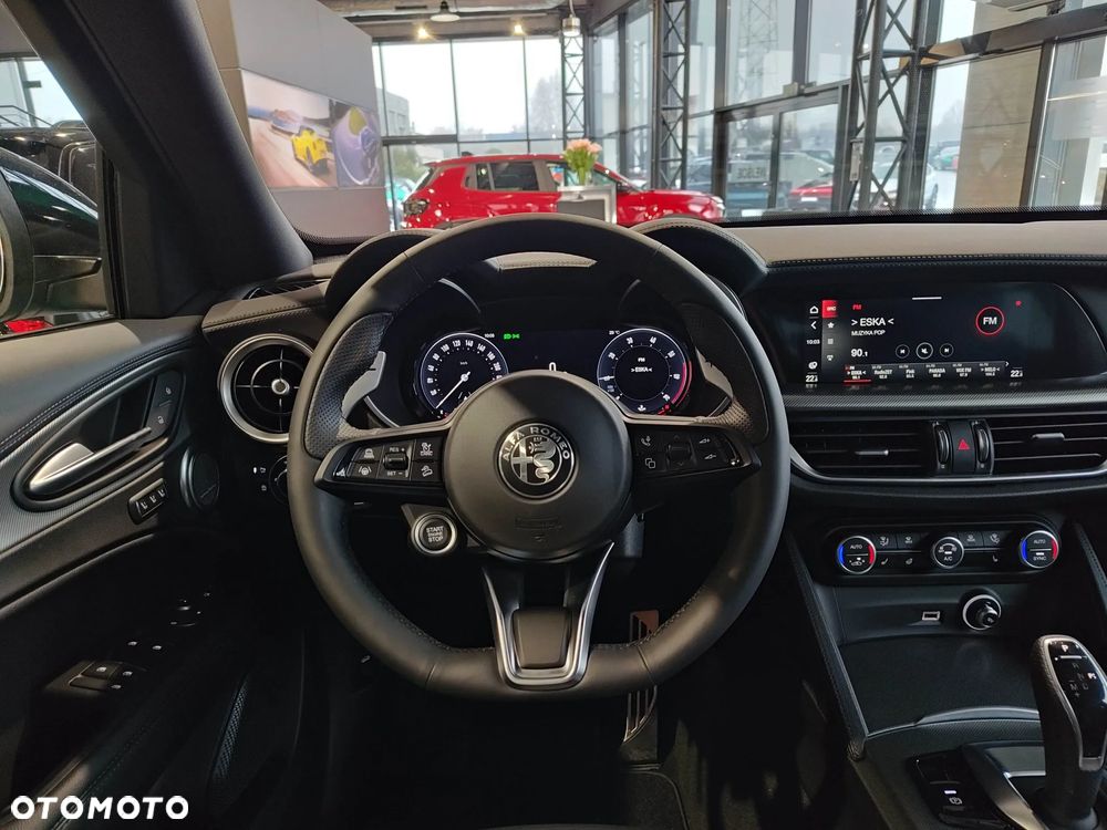 Alfa Romeo Stelvio 2.0 Turbo Veloce Q4 - 13