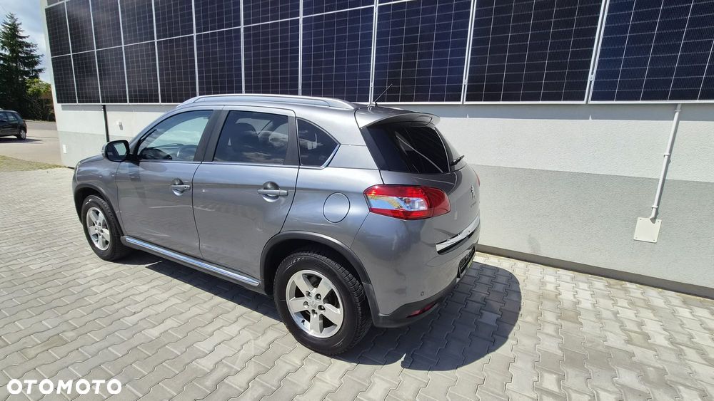 Peugeot 4008 - 8