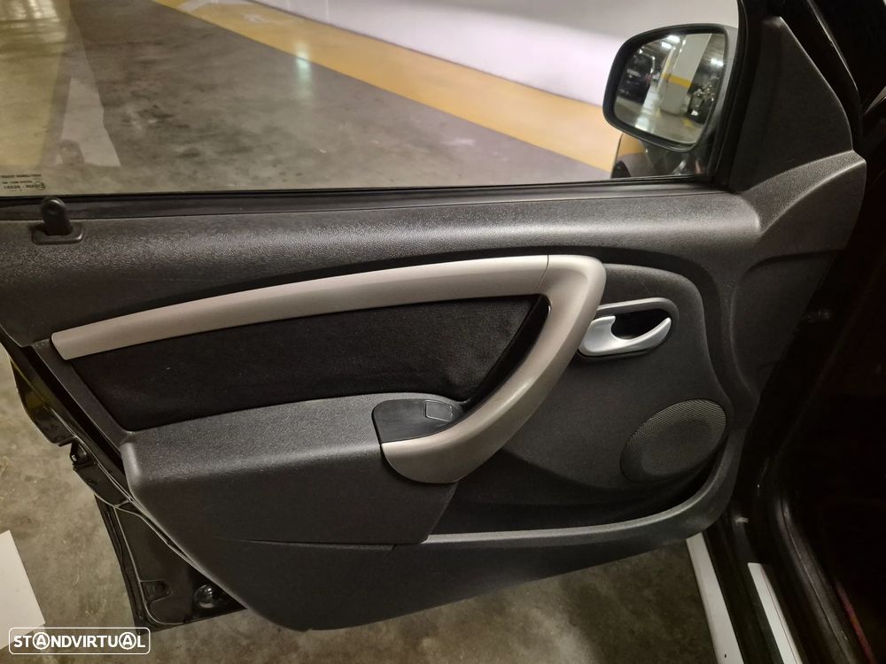 Dacia Duster 1.5 dCi SL Delsey - 24