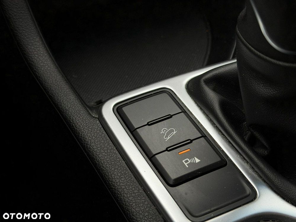 Kia Sportage 1.6 CRDI Black Edition 2WD - 28