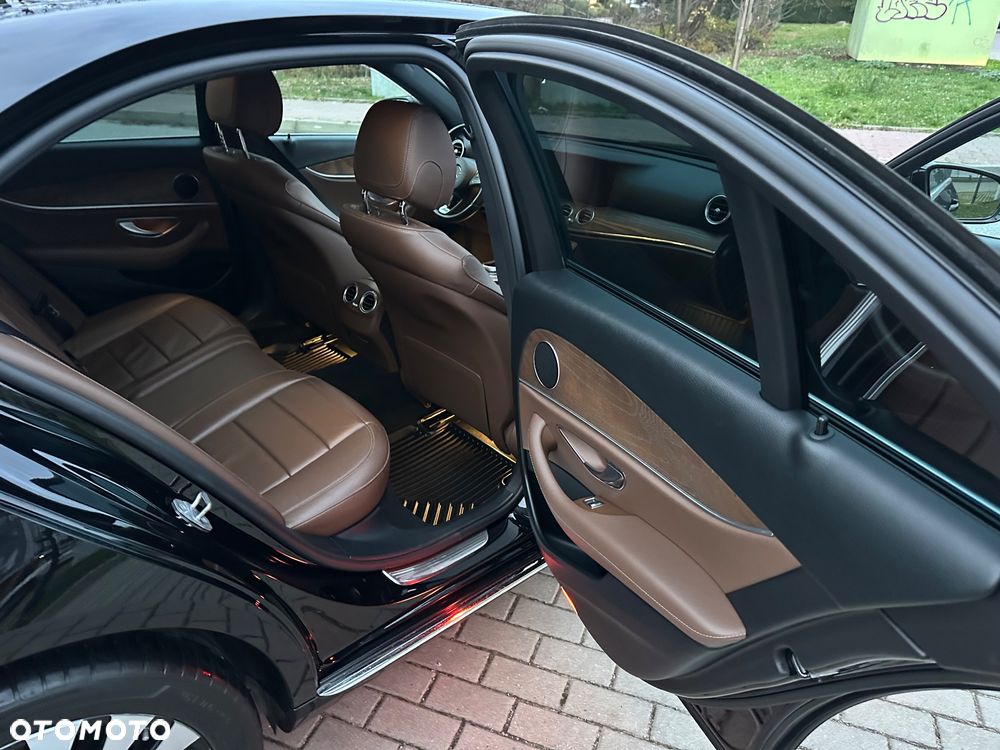 Mercedes-Benz Klasa E 220 d Business Edition 9G-TRONIC - 17