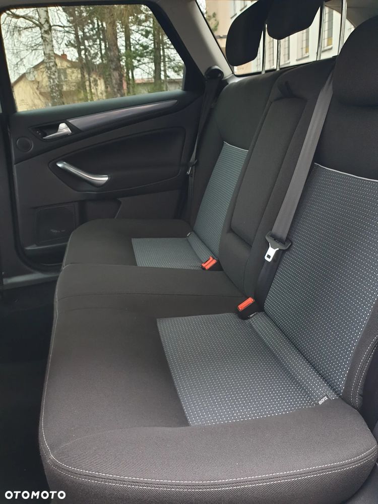 Ford Mondeo 2.0 TDCi Titanium X - 36