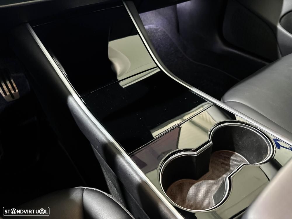 Tesla Model 3 Long-Range Dual Motor AWD - 48