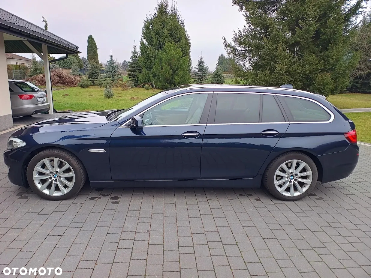 BMW Seria 5 528i Touring - 3
