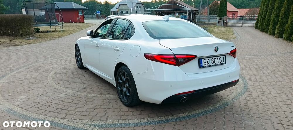 Alfa Romeo Giulia 2.2 D Turbo Super - 10